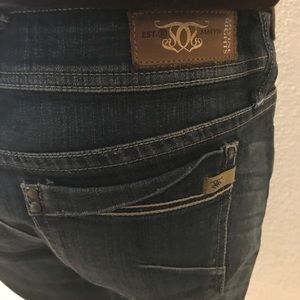 Womens Divine Rights of Denim Jean Straight Leg Size 28